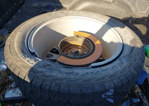 2017 Chevrolet Silverado 1500 1Lt z USA, uszkodzony, nr VIN 3GCPCREC2HG101691